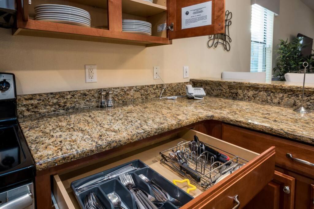 8 Bedroom Estate Near Disney World Дейвънпорт Екстериор снимка