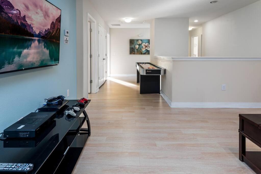 8 Bedroom Estate Near Disney World Дейвънпорт Екстериор снимка